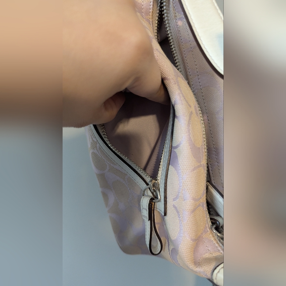 Beautiful lilac coach logo small shoulder bag. Vintage. - Picture 9 of 17